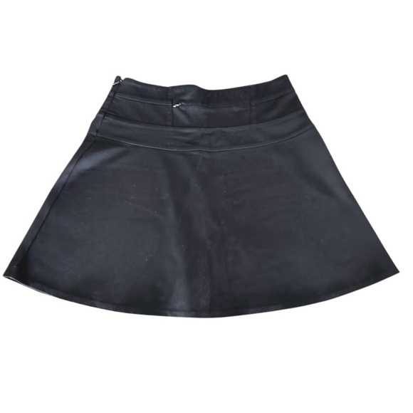 Athleta Dresses & Skirts - Athleta Black Flare Skort Athletic Skirt Built In Shorts Womens Size 8